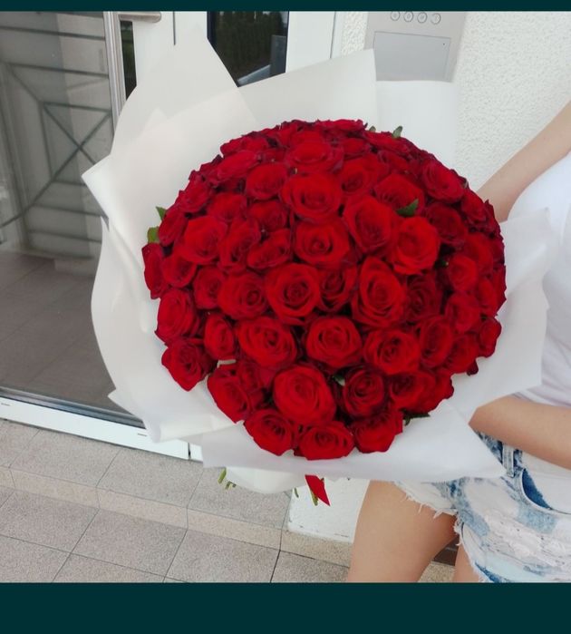 Букет 101 троянда • Доставка квітів Васильків • 101 роза •