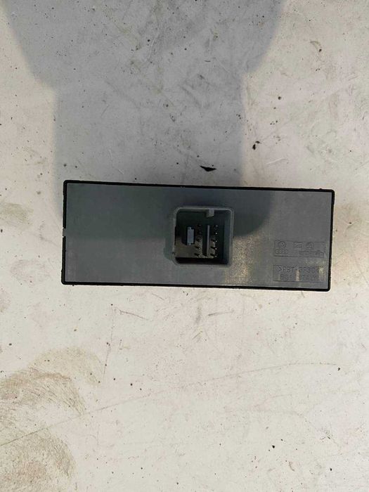 Блок кнопок склопідйомника Skoda Octavia A5 Шкода Октавіа 1Z0959858A