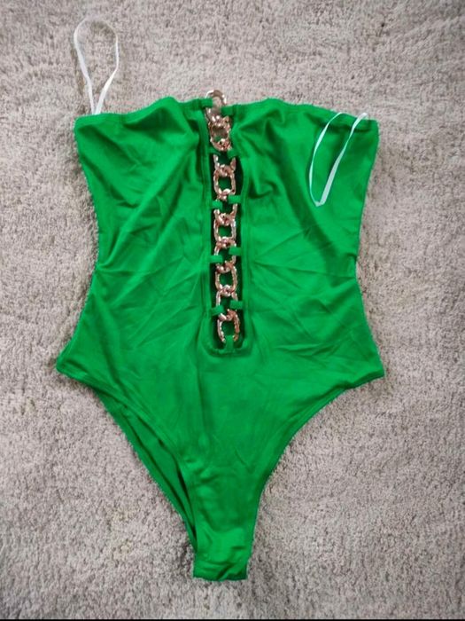 Body damskie z  łańcuszkiem.