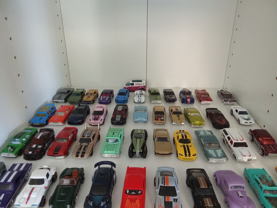 Coleção de carros hot wheels