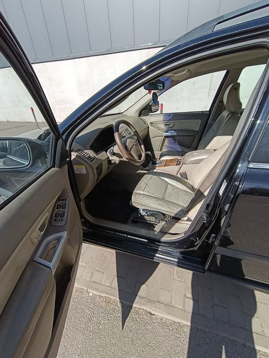 Продам Volvo XC90
