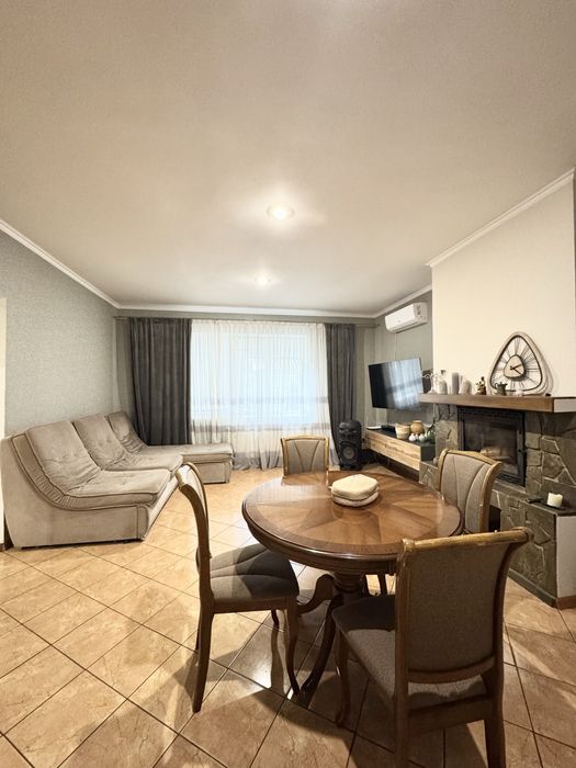 Будинок , центр м. Самар