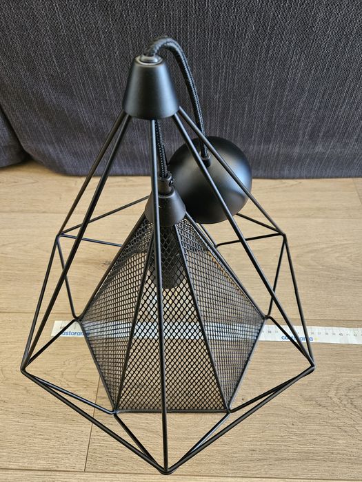 Lampa wisząca typu loft czarna E27 razem z żarówką