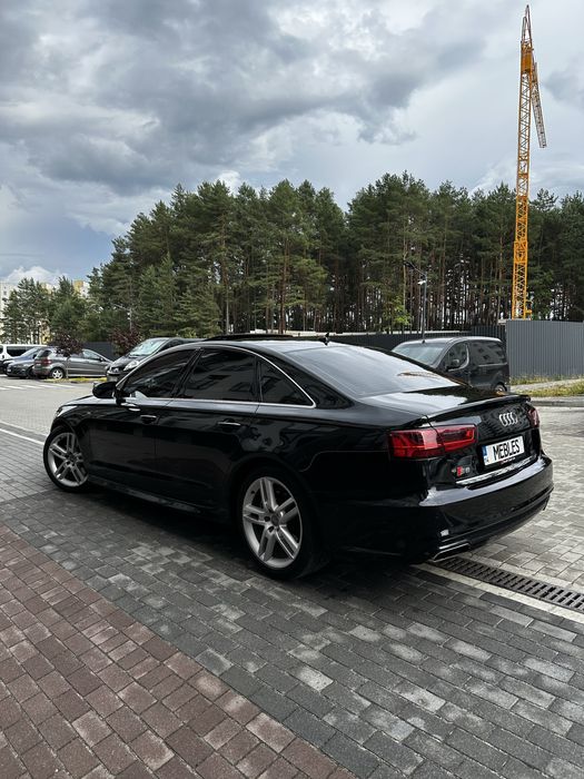 Продам Audi A6 C7 у відмінному стані