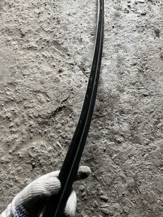 Продам Молдинг хром передней правой двери ТЕСЛА М3