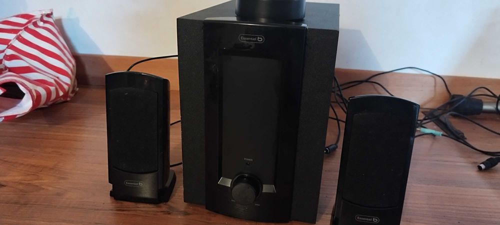 Sistema de som Essential