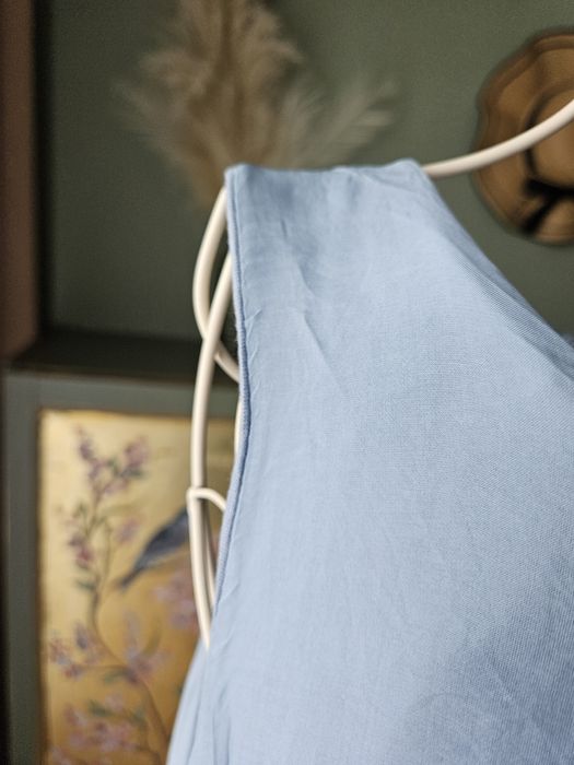 Letnia Sukienka jedwabna damska w pięknym odcieniu błękitu 50% Jedwab