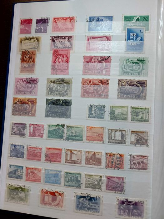 Lote 900 selos diferentes Hungria