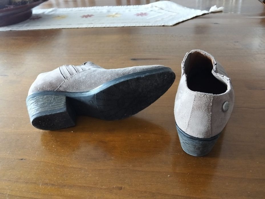 Botim Suede Bege/Cinza Tam 38