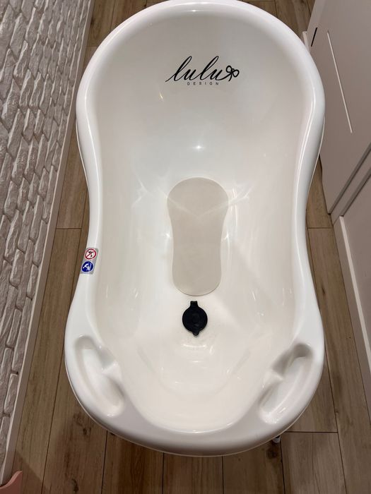 Wanienka ze stelażem Lulu design