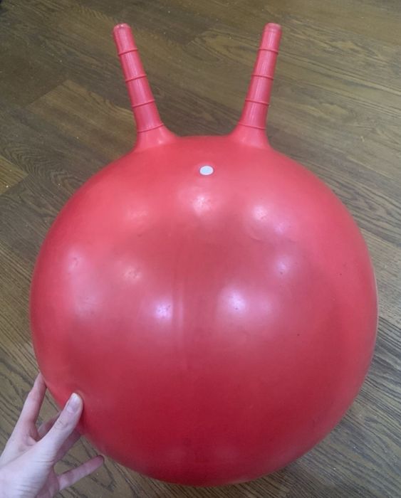 М'яч пригун дитячий