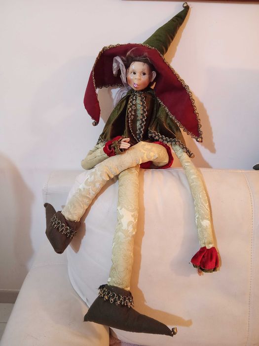 Elfo de 1m, a corda, musical