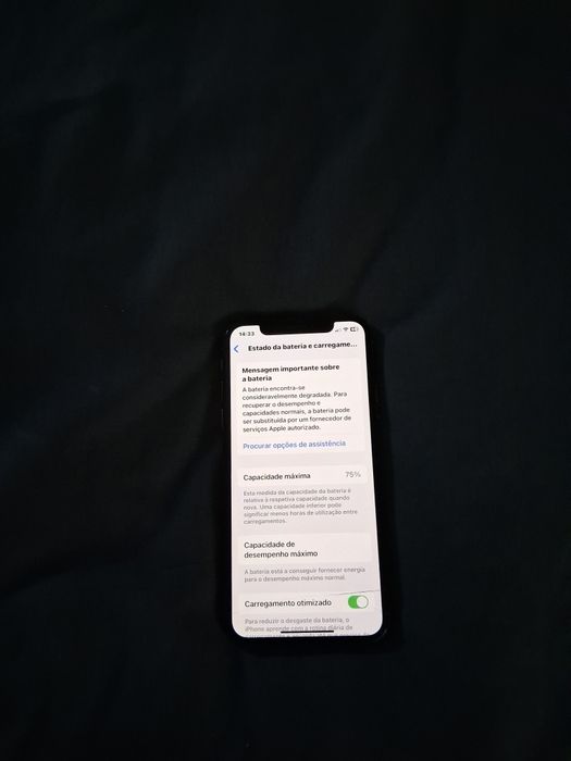 Vendo iphone xs por 120 euros de 256gb e a bateria es em 75