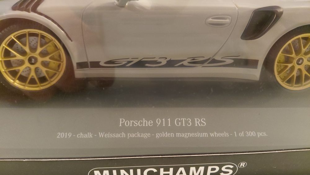 Miniatura Minichamps 1 18