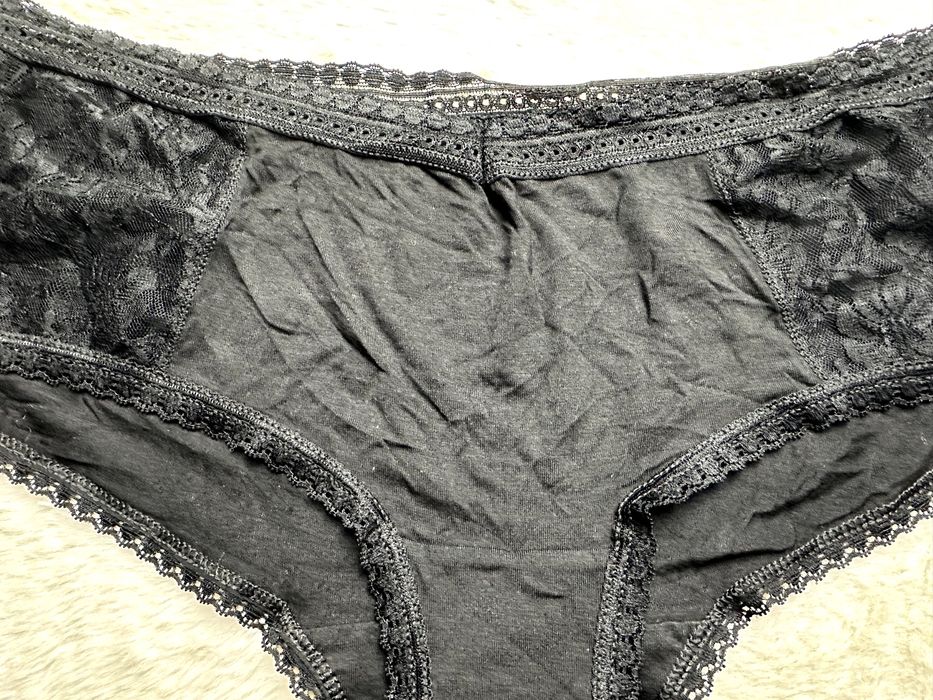Matalan czarne majtki z koronka nowe XL