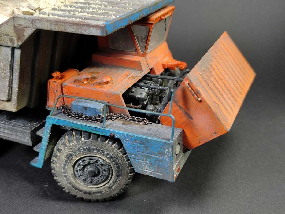 BELAZ 1/43 Avd Models