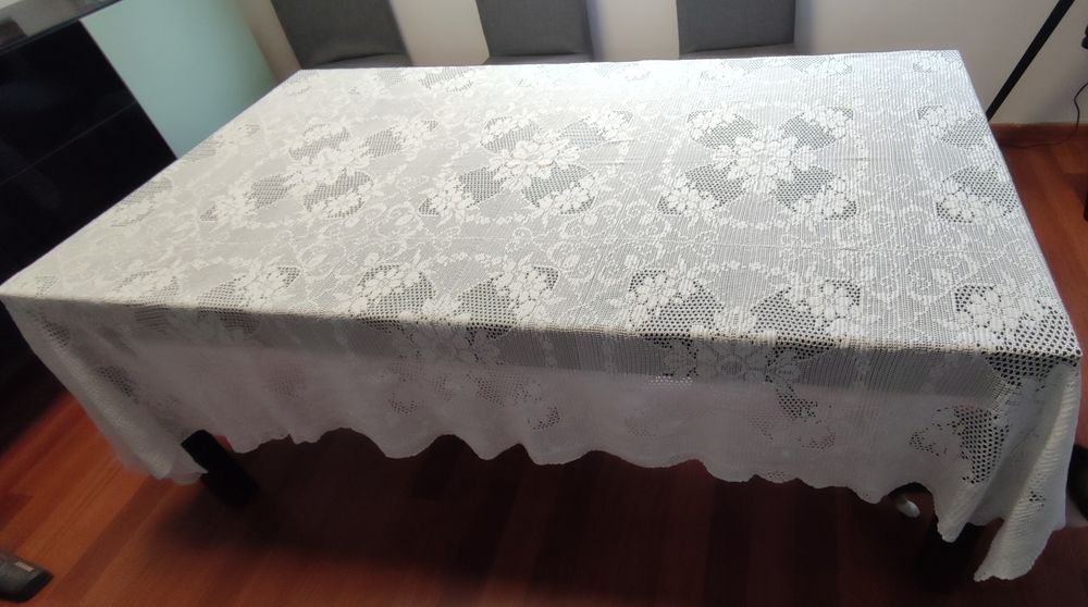 Toalha de mesa em crochê