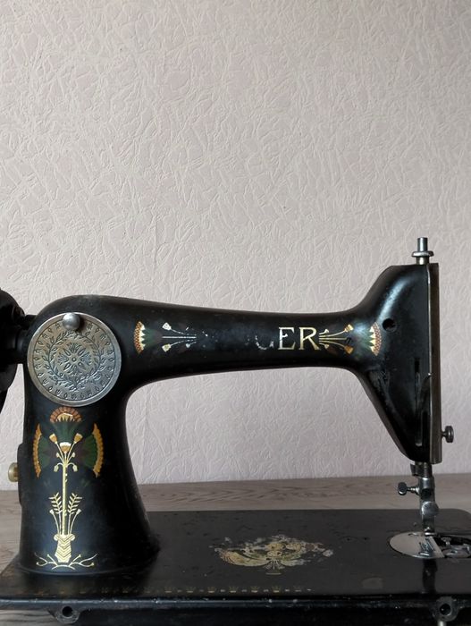 Швейна машинка zinger