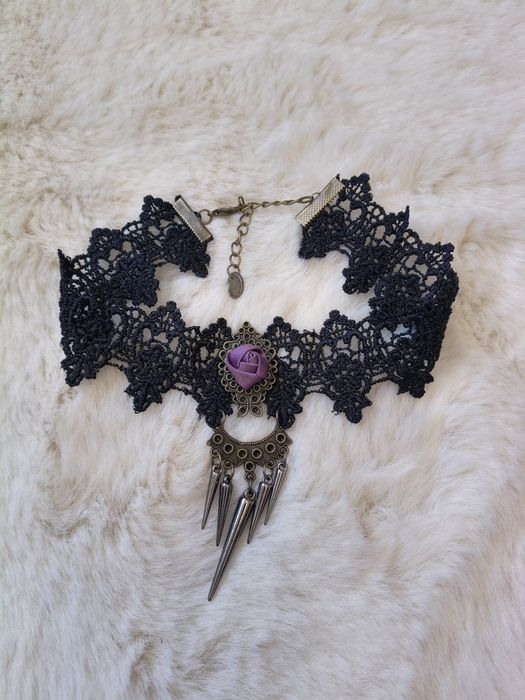 Gotycki naszyjnik typu choker