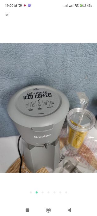 Кавоварка breville iced coffee maker plus з кавовою чашкою та трубочкою