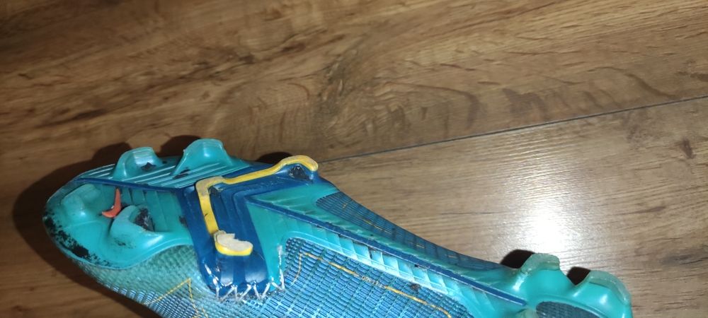 Używane korki profesjonalne Nike VAPOR 14 ELITE FG roz. 45