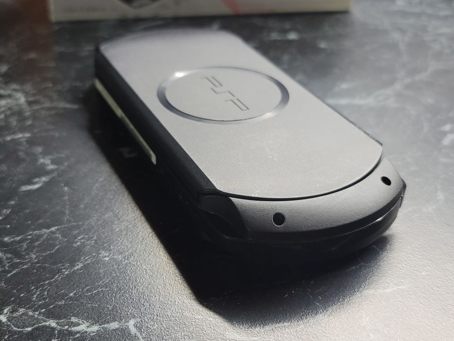 Sony PlayStation Portable PSP Street E1008 Black