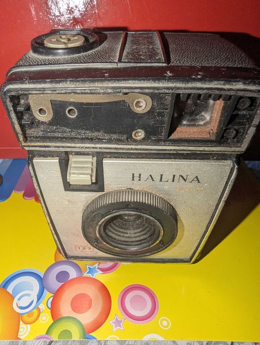 Máquina fotográfica 135mm halina