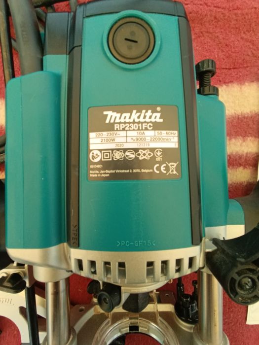 Фрезер Makita RP2301FCX ,Японія!