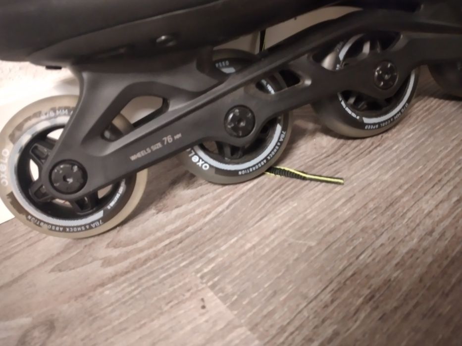 Patins de 4 rodas completamente novos