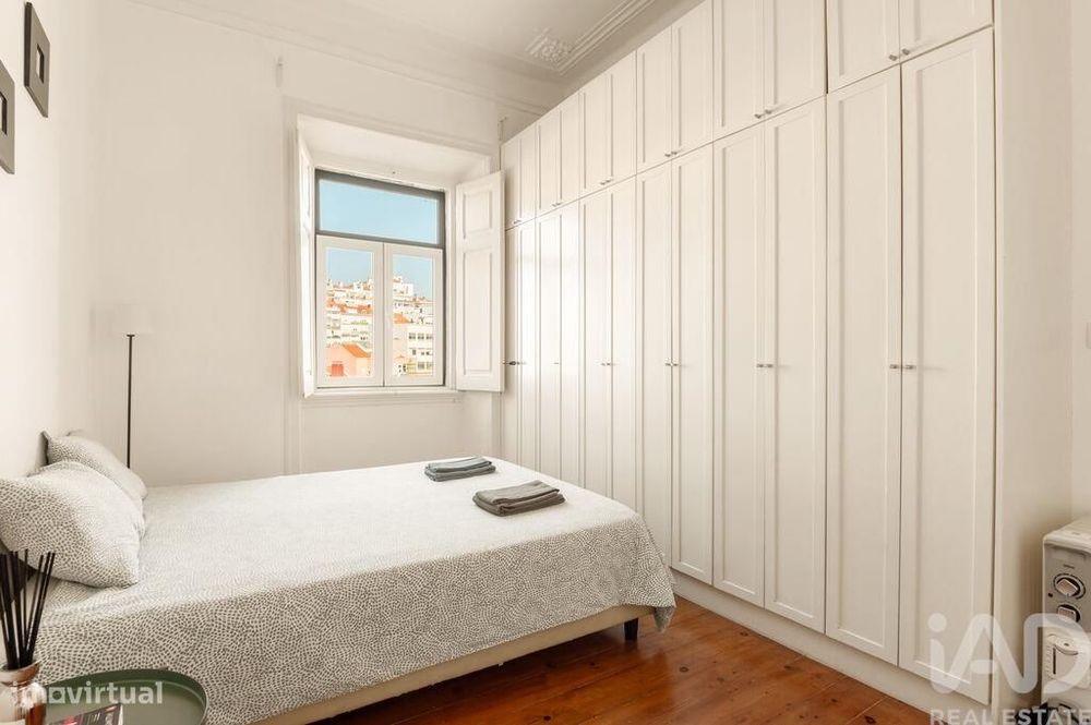 Apartamento T2 em Alcântara de 59 m2