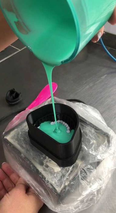 Зуботехнічна кювета для дублювання моделей.