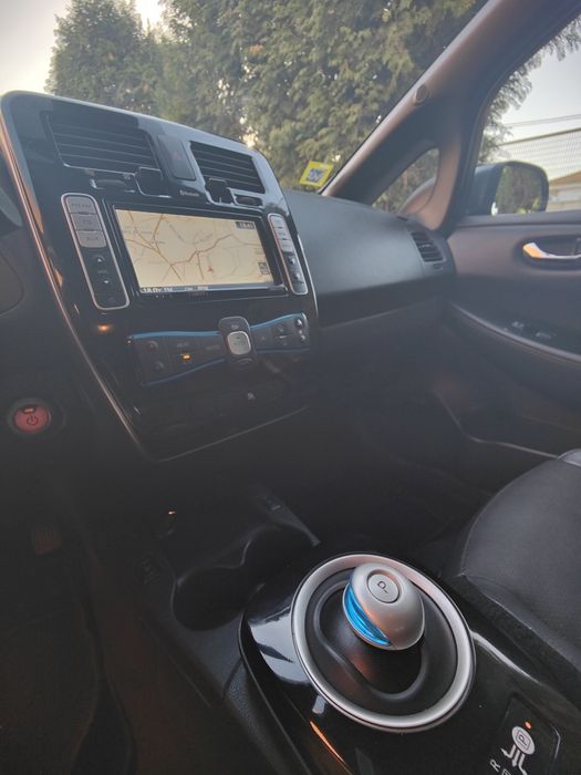 Nissan Leaf tekna 24kw 100% elétrico