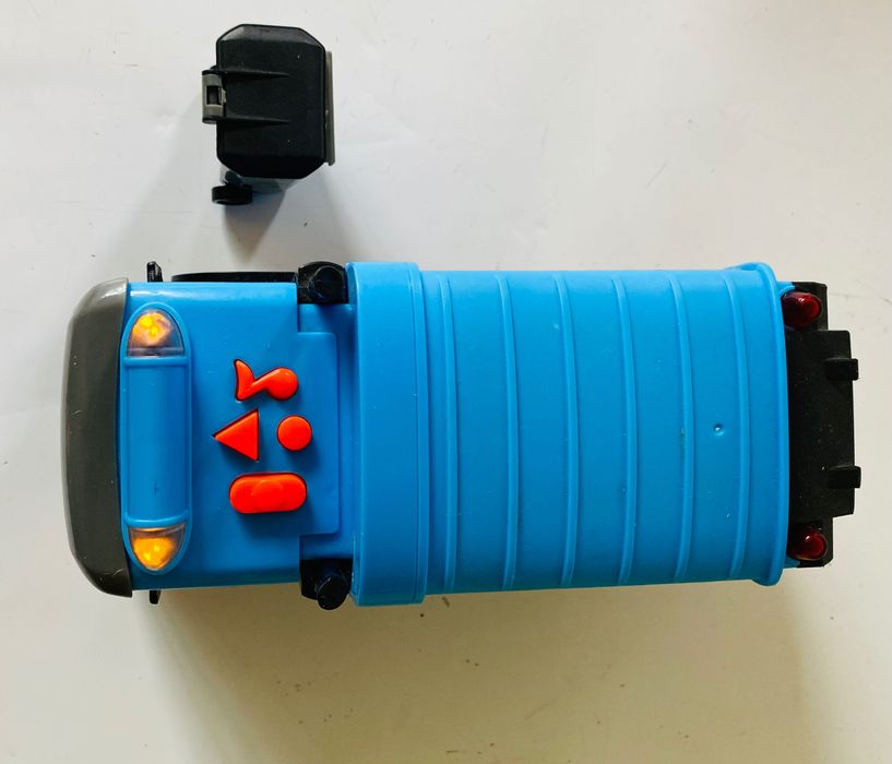 Samochód Śmieciarka ŚWIATŁO I DŹWIĘK  plus kubeł na śmieci