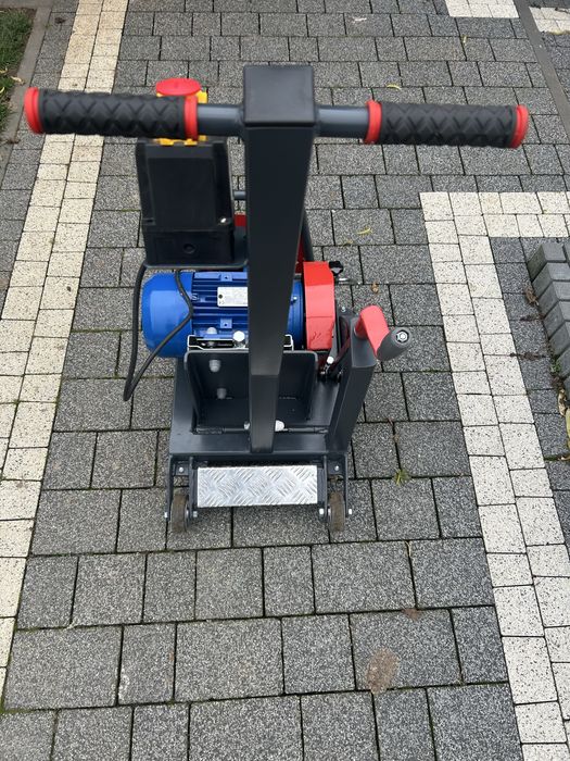 Frezarka do rowków pod ogrzewanie podłogowe + frez