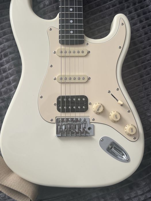 Електро гітара Mooer MSC10 Pro (White)