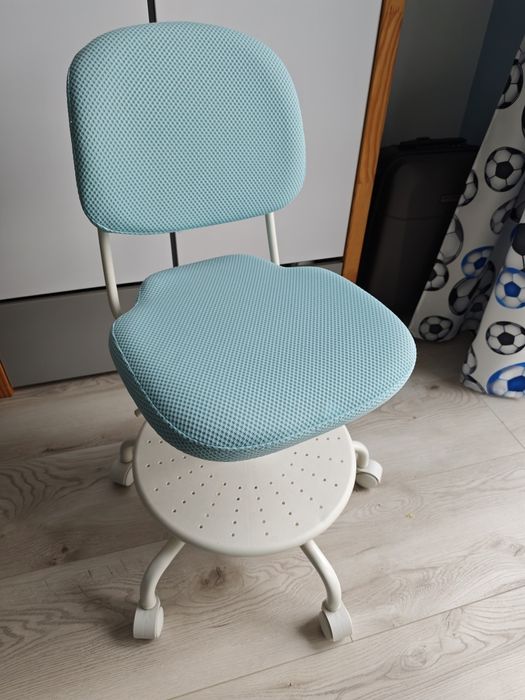 Krzesło dziecięce IKEA VIMUND niebieskie