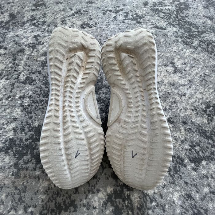 Продаю Спортивні  Кросівки Reebok