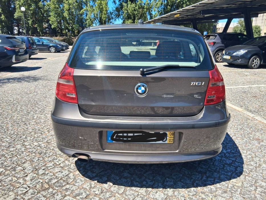 BMW Série 1. Fantástico Coupé Super Bem Tratado!