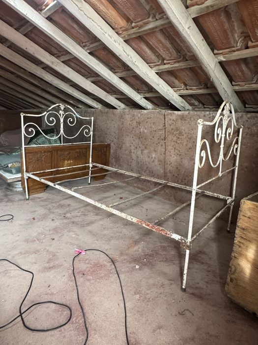 Estrutura de Cama de Ferro Solteiro