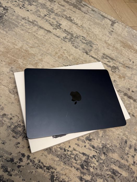 MacBook Air M2 2022 8/512gb