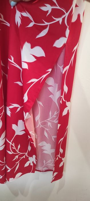 Sukienka czerwona r. 38