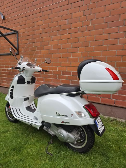 PIAGGIO Vespa 300 GTS
