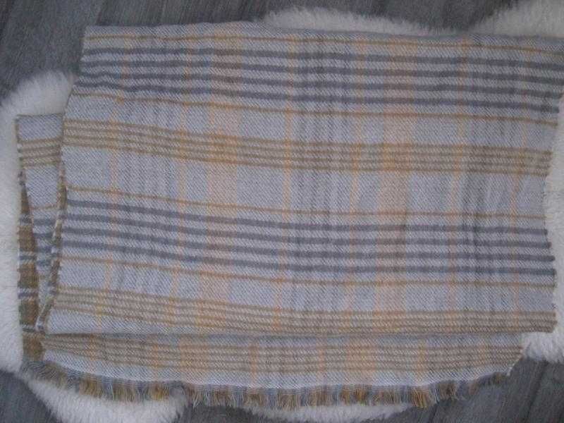 Шарфи теплі різні