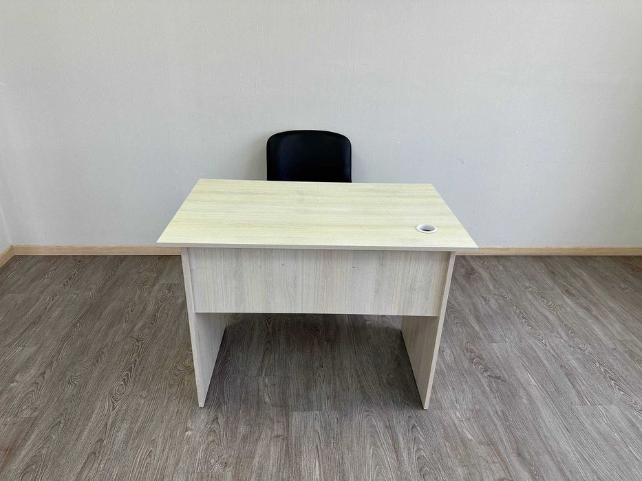 Стіл письмовий 600х1000мм, в гарному стані. 25шт., м. Шулявська