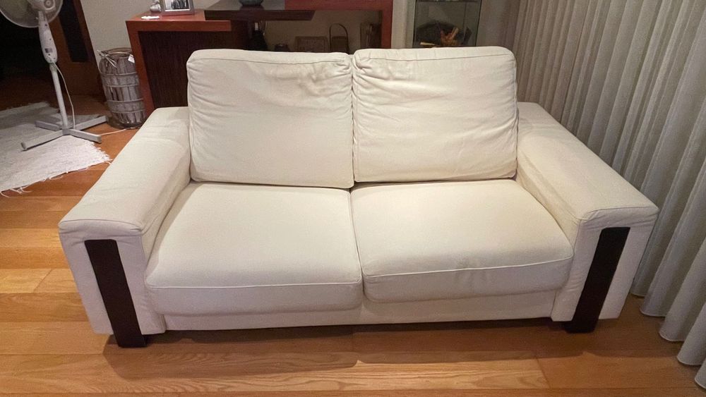 Vendo 2 sofás usados em bom estado
