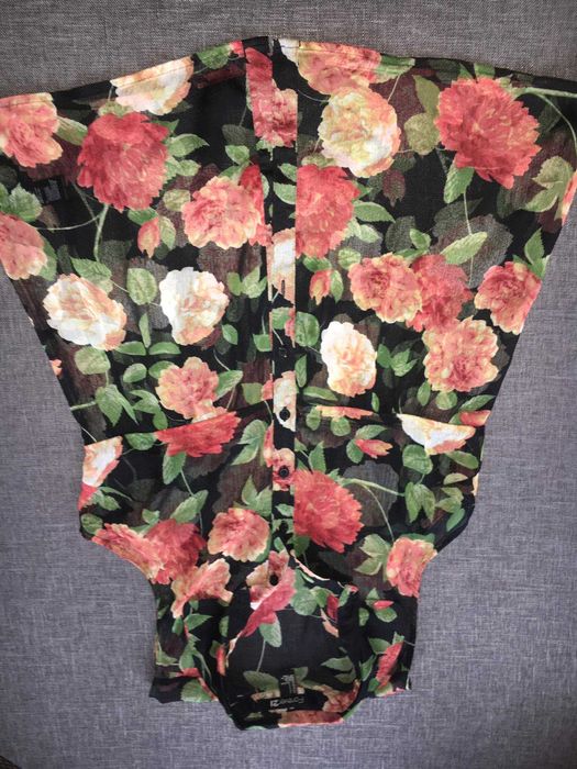bluzka czarna w kwiatki FOREVER 21