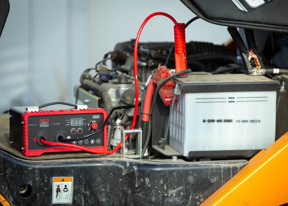 prostownik inwertorowy z rozruchem 180a 12/24v ładowarka 30a rtpi0167