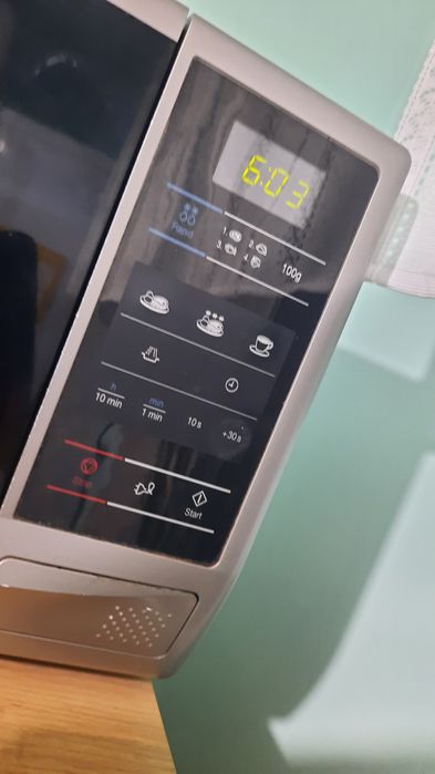 Mikrofala Samsung ME732K