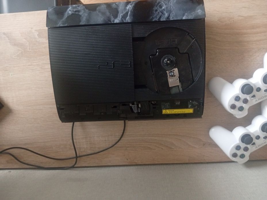 Продам Playstation 3 super slim