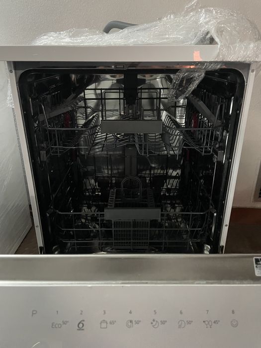 Máquina de Lavar a Loiça Whirlpool